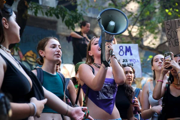 Buenos Aires Argentyna Marca 2023 Grupa Młodych Kobiet Śpiewających Feministyczne — Zdjęcie stockowe
