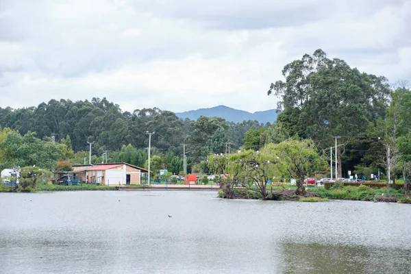 Januari 2023 Sopo Colombia Lake Sopo Bridge Park Plats För Royaltyfria Stockfoton