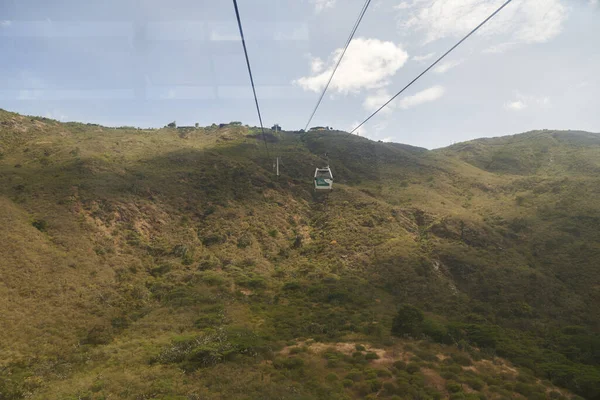 2022年11月23日 哥伦比亚桑坦德市Aratoca 哥伦比亚安第斯山脉旅游胜地Chicamocha峡谷上空的缆车 — 图库照片