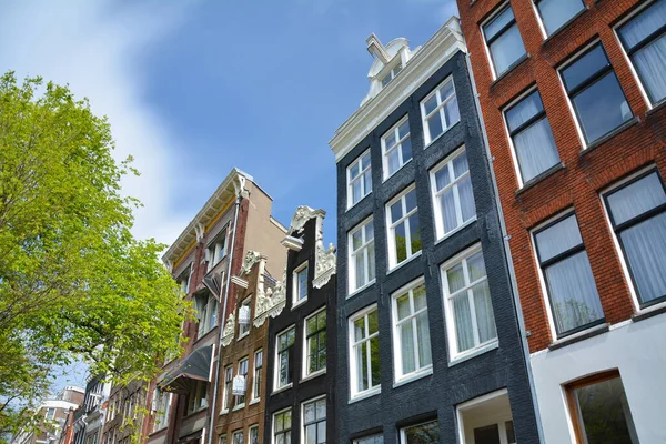 Amsterdam Edificio Fachadas Punto Vista Ciudad Amsterdam Primavera —  Fotos de Stock