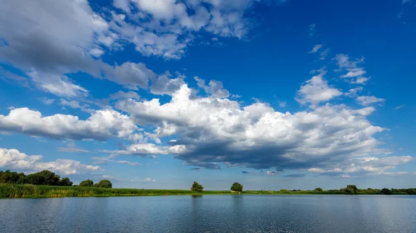 罗马尼亚多瑙河三角洲的湖泊和运河 — 图库照片