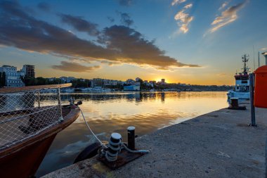 Romanya 'nın Karadeniz kıyısındaki Köstence Limanı