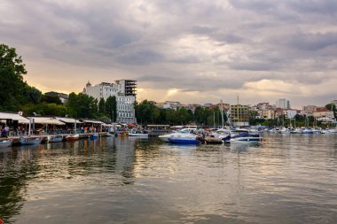 Romanya 'nın Karadeniz kıyısındaki Köstence Limanı