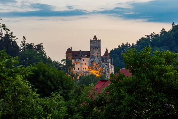 Замок Бран Дракулы Румынии — стоковое фото