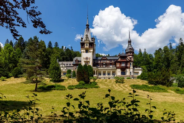 Zamek Królewski Peles Rumunii — Zdjęcie stockowe