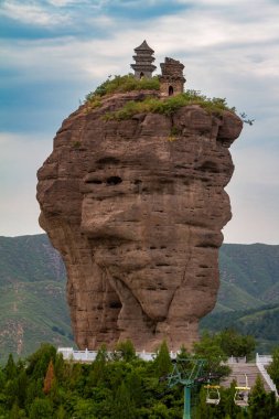 Çin 'deki Chengde' deki İki Pagoda Tepesi