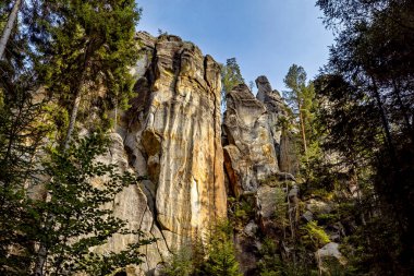 Die Felsenstadt Adrspach Weckelsdorf im Braunauer Bergland 