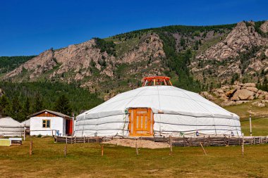 Göçebe Moğollar için bir yurt kampı
