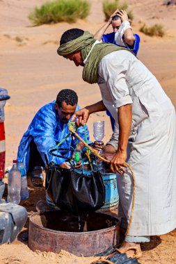 Cezayir saharasında Tuareg