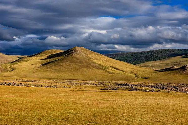 Moğolistan 'ın sonsuz manzarası
