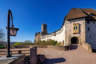 Thüringen 'deki Eisenach' taki Wartburg Kalesi.