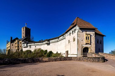 Thüringen 'deki Eisenach' taki Wartburg Kalesi.