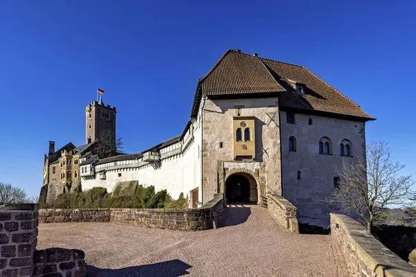 Thüringen 'deki Eisenach' taki Wartburg Kalesi.