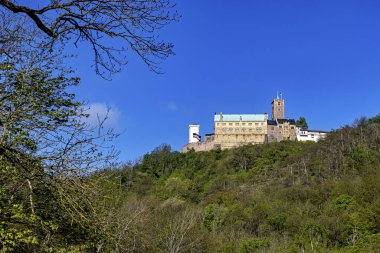 Thüringen 'deki Eisenach' taki Wartburg Kalesi.