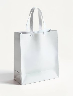 beyaz arkaplanda beyaz kese kağıdı