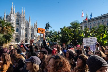 2023-11-25 - Milano - Manifestazione contro violenza donne