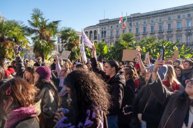 2023-11-25 - Milano - Manifestazione contro violenza donne