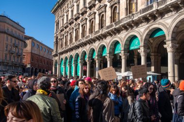 2023-11-25 - Milano - Manifestazione contro violenza donne