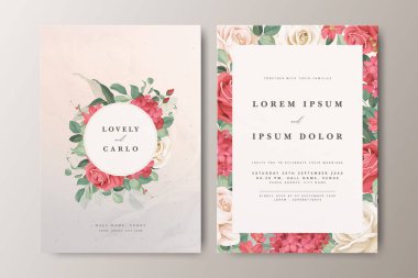 Çiçekli bölme tasarımlı güzel bir düğün davetiyesi seti.