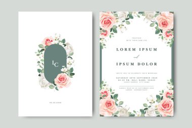 Çiçekli bölme tasarımlı güzel bir düğün davetiyesi seti.