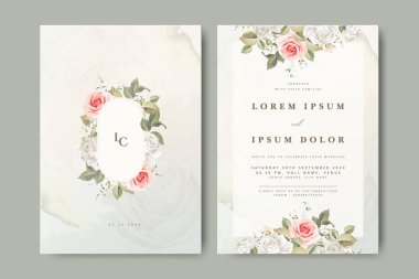 Çiçek süslemeli güzel düğün davetiyesi.