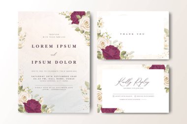 Çiçek desenli, zarif bir düğün davetiyesi.