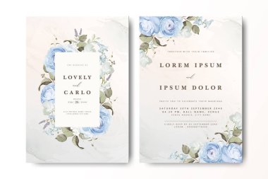 Çiçekli bir düğün davetiyesi. Güller ve kremalı bir geçmişi var.