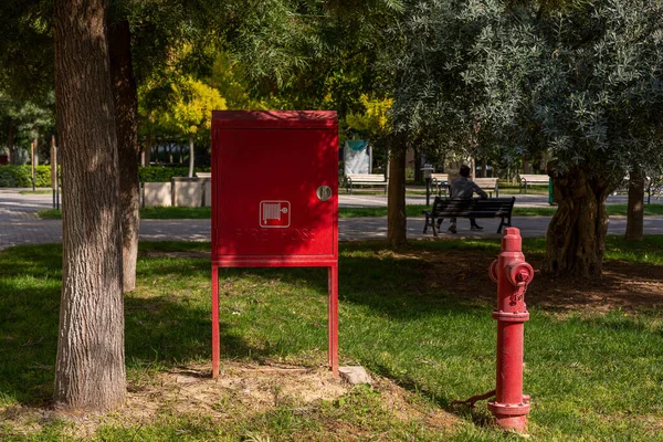 Los Hidrantes Contra Incendios Terrestres Están Diseñados Para Satisfacer Necesidad —  Fotos de Stock