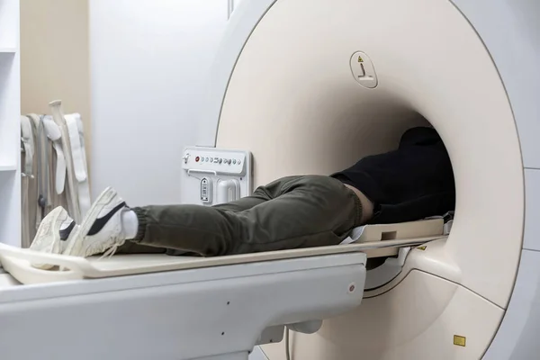 Ressonância Magnética Mri Scanner Hospital Com Paciente Sendo Digitalizado Diagnosticado Imagens De Bancos De Imagens