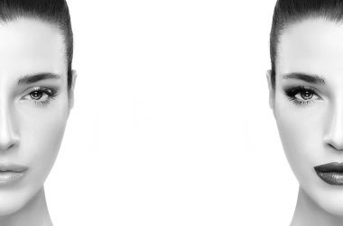 İki yarım yüzlü güzellik ve makyaj konsepti, biri makyajlı ve biri de taze ciltli. Merkezi kopyalama alanı olan tek renkli pankart.