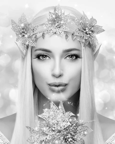 Vacker Kvinna Som Magisk För Ett Karnevalsfirande Monokrom Skönhet Ansikte — Stockfoto