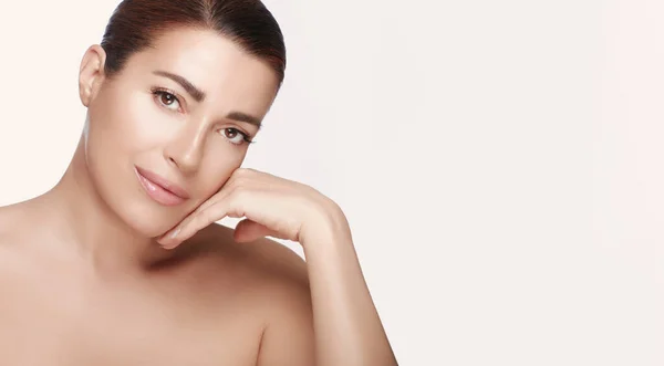 Beauty Skin Care Concept Belle Femme Naturelle Avec Une Peau — Photo