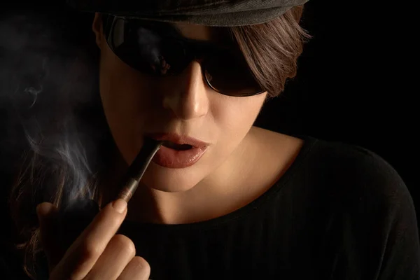 Woman Smoking Pipe Closeup Studio Portrait Isolated Black Background Copyspace — Foto de Stock