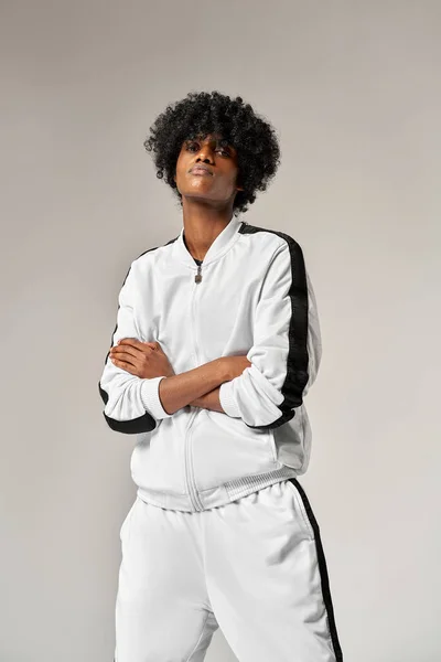 Portrait Fashionable Black Man White Tracksuit — Stok Foto