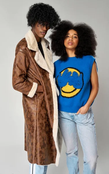 Portrait African American Couple Wear Stylish 90S Fashion Clothes Afro — Stock Photo, Image