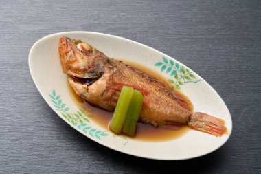 Japon balık yemeği, haşlanmış şalgam.