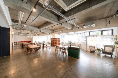 Olay alanı ve kafesinin içi