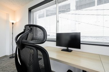 Ahşap masalar için kiralama alanı