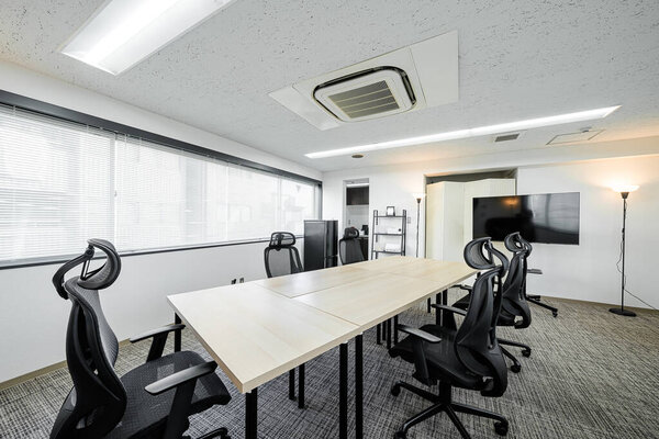 Rental space for wooden desks