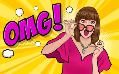 Şaşırmış kadın OMG yüz wow ve ellerini Retro Vintage Pop Art Comic Style ile ağzını kapattı