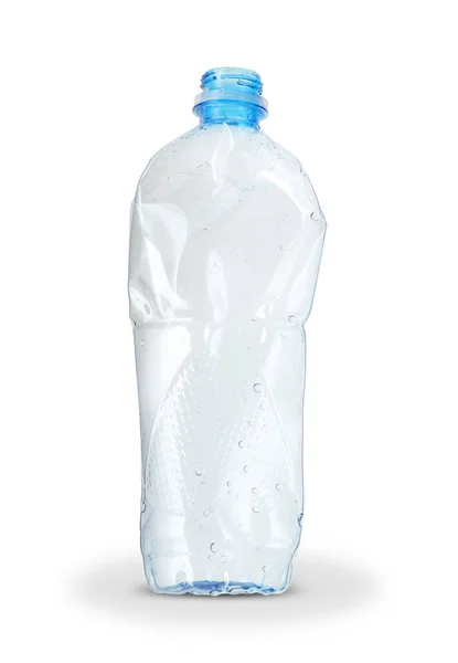 白い背景のミネラルウォーターの空のペットボトル — ストック写真