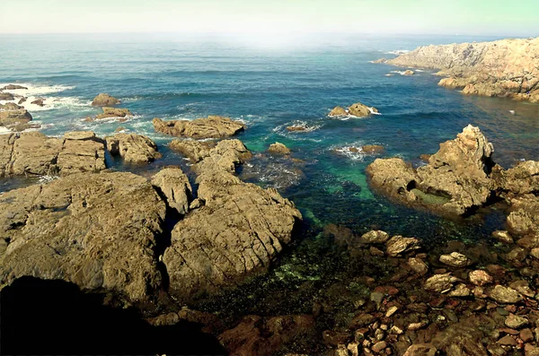 Θαλάσσιο Τοπίο Βράχια Στην Ακτή Του Ατλαντικού — Φωτογραφία Αρχείου