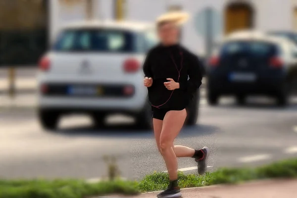 Girl Running City — Stock Photo, Image