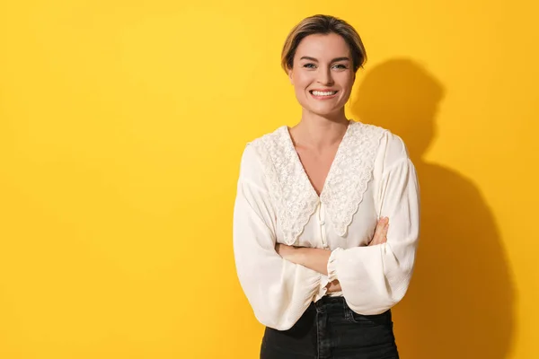 Portrait Young Cheerful Woman Yellow Background — Stock Photo, Image