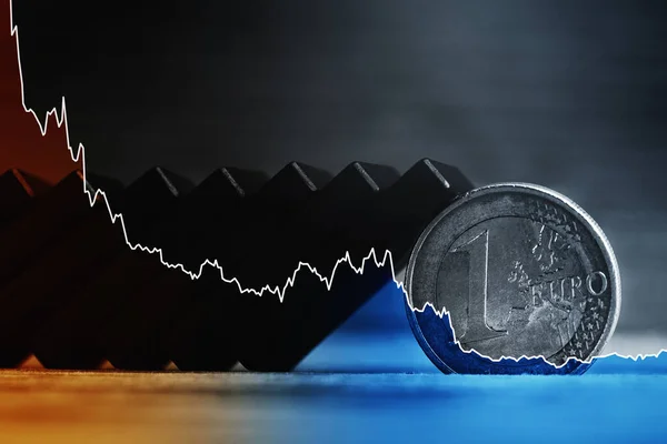 Falling Sparkline Diagram Fallen Dominoes Euro Coin Concept Financial Crisis — Stock Photo, Image