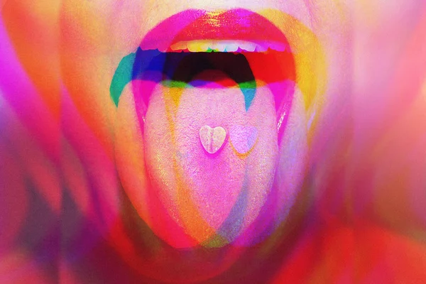 Jonge Vrouw Met Kleurrijke Psychoactieve Drug Pillen Haar Tong Met — Stockfoto