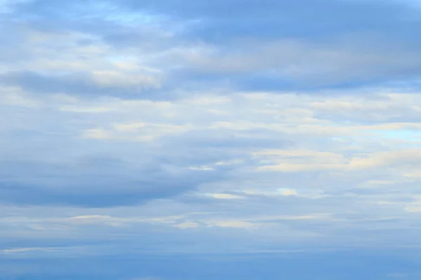 Háttér Gyönyörű Nyugodt Kék Felhők — Stock Fotó