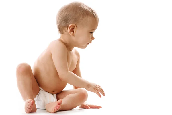 Bebek Bezli Sevimli Sağlıklı Bir Çocuk Oturuyor Beyaz Arka Plana — Stok fotoğraf