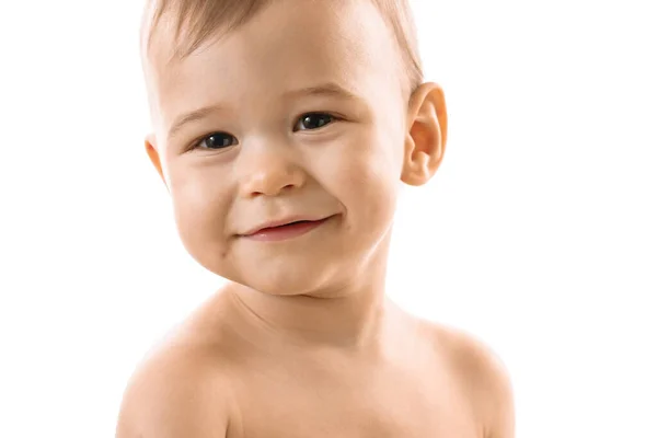 Nahaufnahme Eines Entzückenden Lächelnden Kleinen Jungen Auf Weißem Hintergrund — Stockfoto