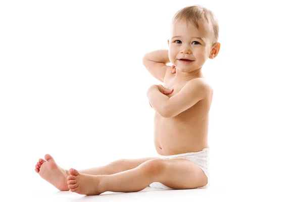 Adorabile Bambino Sano Pannolino Seduto Sorridente Sfondo Bianco — Foto Stock
